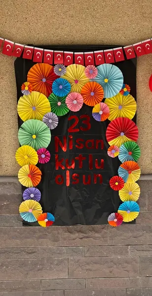 23 Nisan Ulusal Egemenlik ve Çocuk Bayramı için öğrencilerle hazırlanan pano