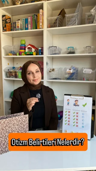 Otizm belirtileri nelerdir? 
 👀 Göz teması ve sosyal etkileşimde güçlük
🗣️ Konuşmada gecikme veya farklı iletişim biçimi
🔁 Tekrarlayıcı hareketler (el çırpma, sallanma vb.)
🧸 Oyuncakları alışılmadık şekilde kullanma
🔊 Ses, ışık, dokunma gibi uyaranlara aşırı/az tepki
🔄 Rutin ve düzen değişikliklerine yoğun tepki
❤️ İlgi alanlarının çok sınırlı ve yoğun olması
👥 Yaşıtlarla oyun kurma ve ilişki sürdürmede zorlanma
🧩 Taklit, ortak dikkat veya yönerge takibinde güçlük
 
Belirtilerinden bazılarını yaşıyorsanız yalnız değilsiniz. Bizimle iletişime geçebilirsiniz.☎️

#otizm #abaterapia #abaterapisti #ankaraabaterapi #ankaraotizmterapisti